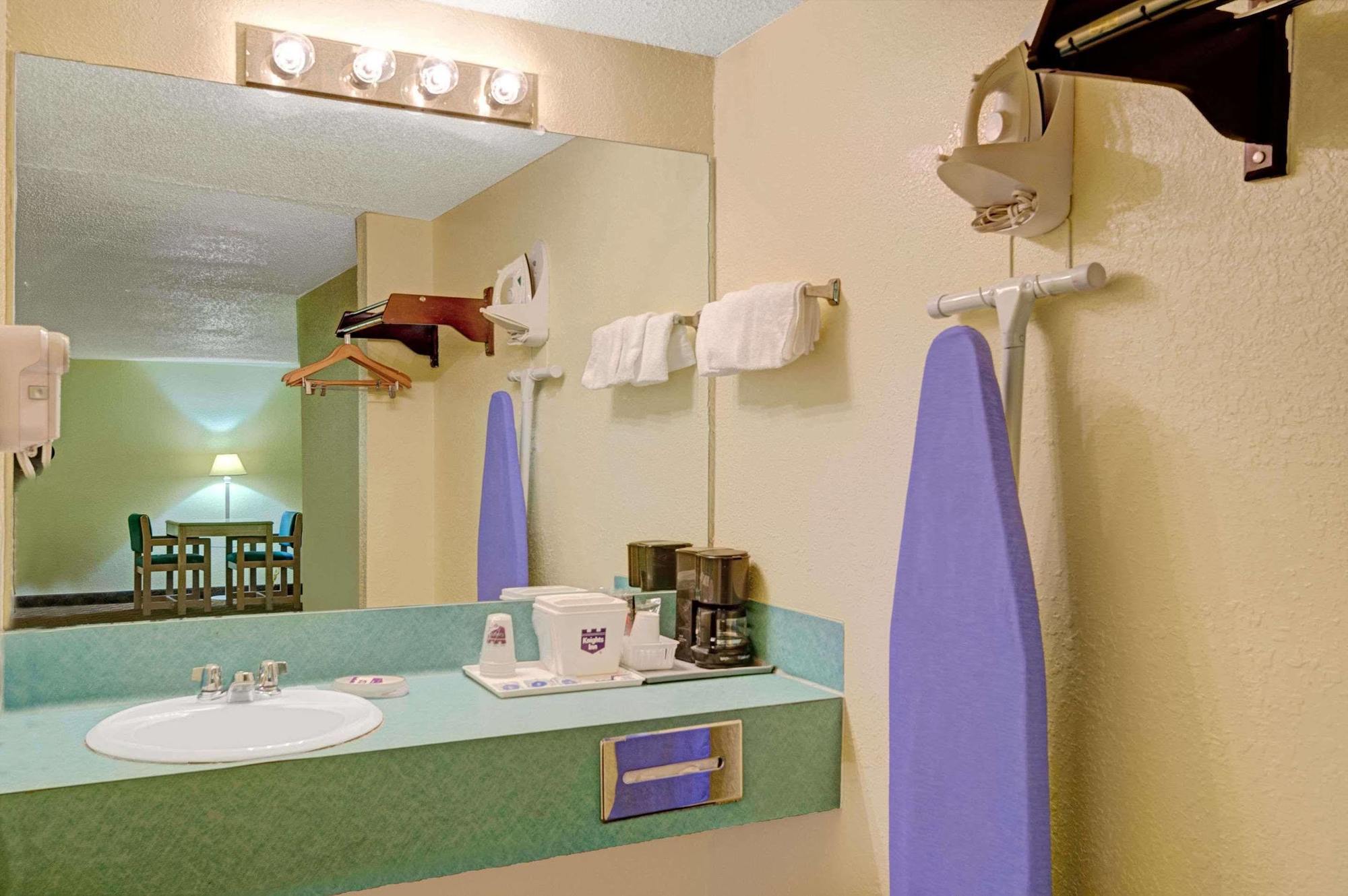White Rock Inn Сан Маркос Екстериор снимка